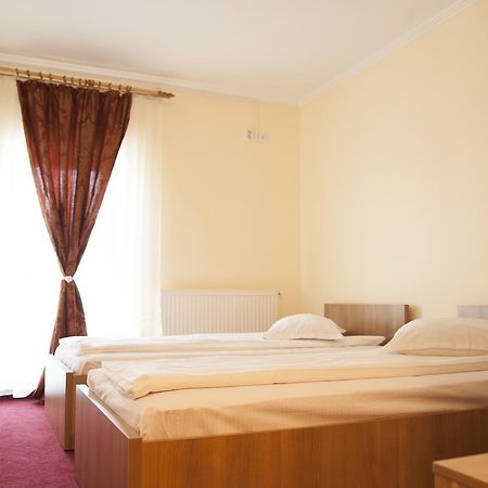 Cazare Fan Alba Iulia Zewnętrze zdjęcie