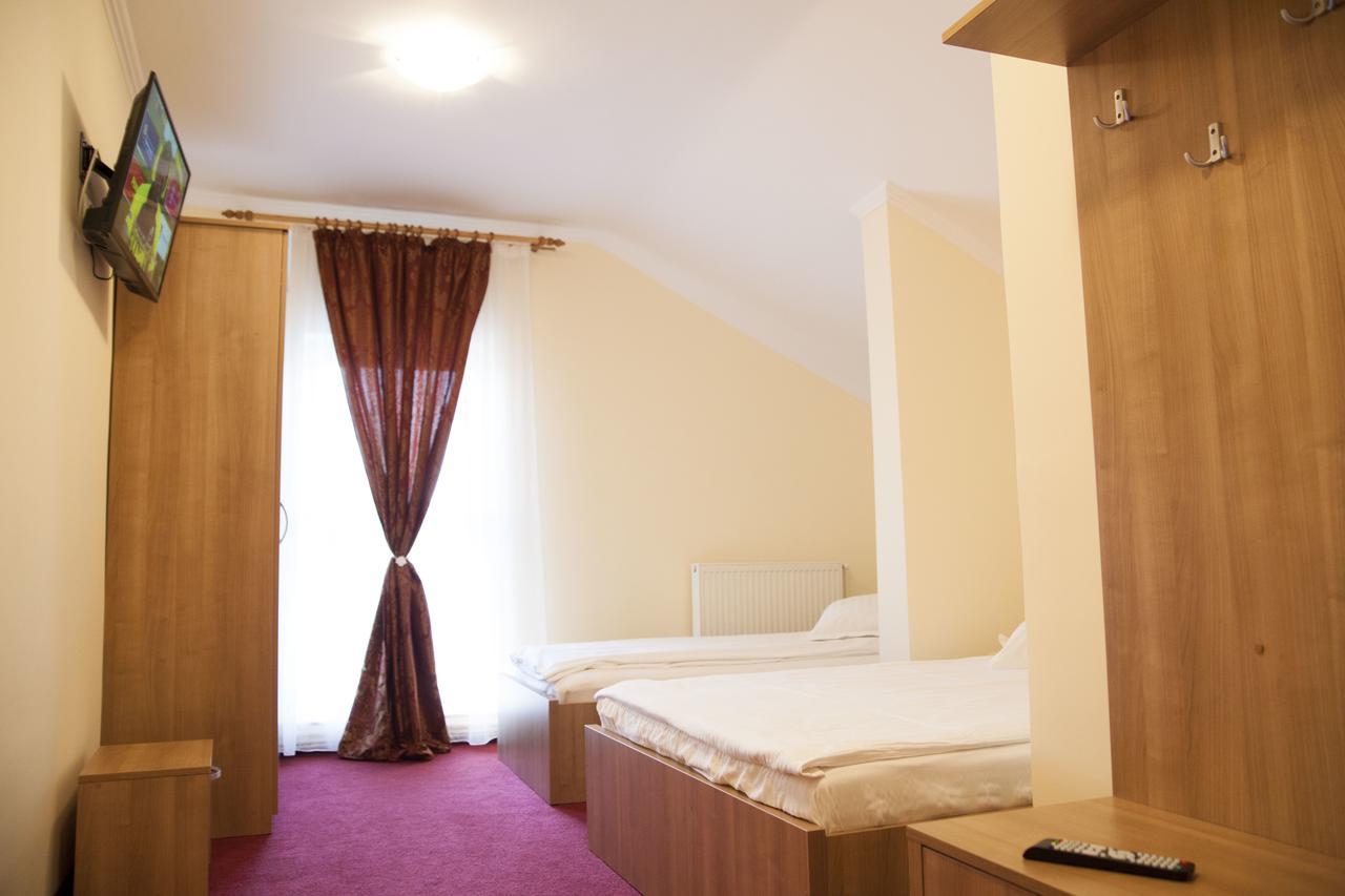 Cazare Fan Alba Iulia Zewnętrze zdjęcie